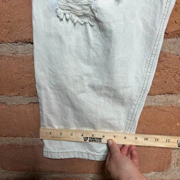 WILD Fable- High Rise Dad Jean​ light wash size 8 - Picture 6 of 11